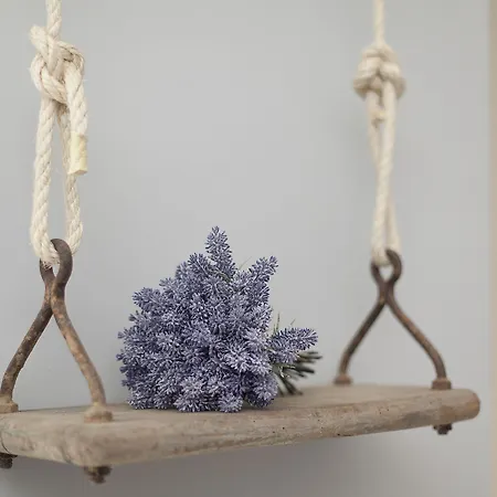 招待所 埃姆珀瑞姆里斯本套房酒店